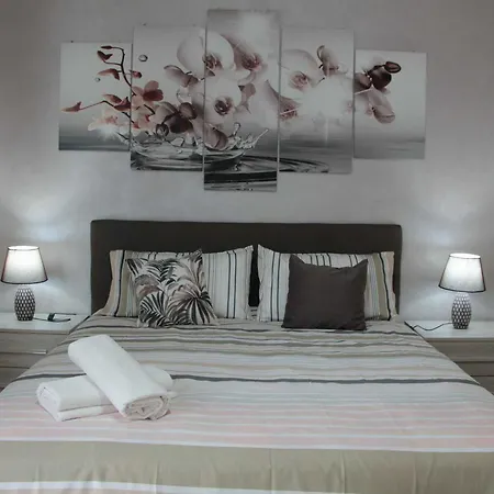 Alma Hotel 3*