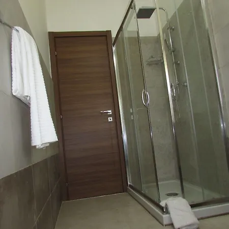 Alma Hotel 3*